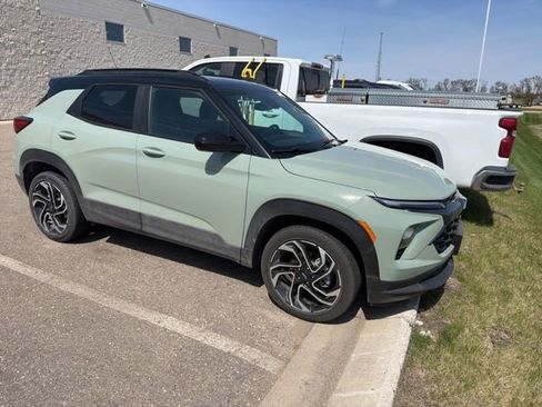 Used 2024 Chevrolet TrailBlazer RS w/ Convenience Package AWD/4WD image 7