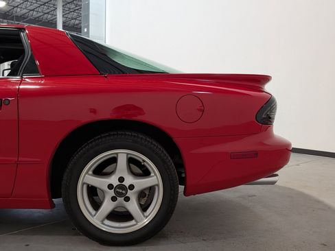 Used 1996 Pontiac Firebird Formula image 33