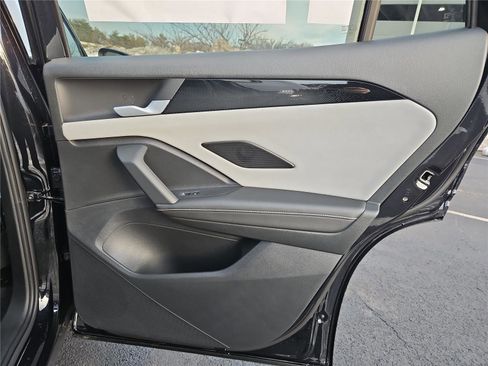 New 2026 Volkswagen Tiguan SE R-Line image 31