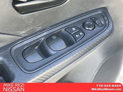 New 2025 Nissan Versa S w/ Trunk Package FWD image 11