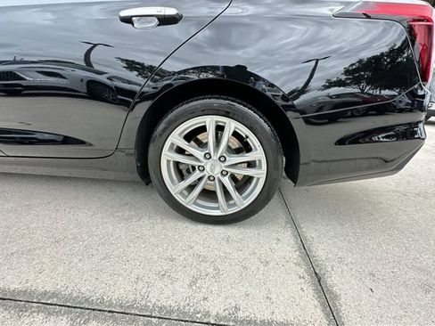 Certified 2023 Cadillac CT4 Luxury RWD image 18