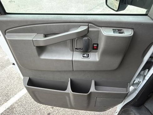 Used 2023 Chevrolet Express 3500 w/ Power Convenience Package RWD image 19