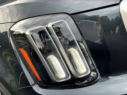 Used 2023 Kia Telluride S AWD/4WD image 32