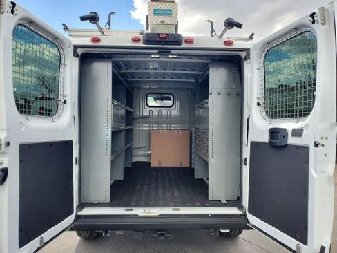 Used 2025 RAM ProMaster 2500 FWD image 24