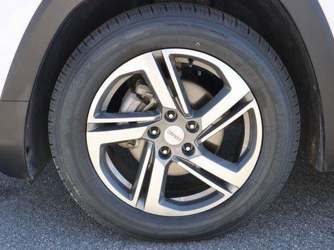 Used 2021 GMC Terrain SLT image 30