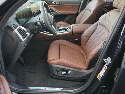 New 2026 BMW X5 xDrive50e w/ Executive Package image 10