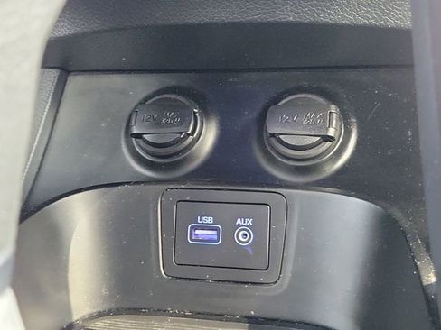 Used 2018 Hyundai Santa Fe Sport w/ 2.4L Value Package 02 image 32