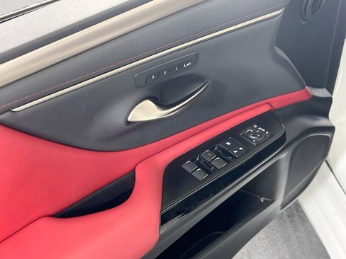 Used 2022 Lexus ES 350 F Sport image 17