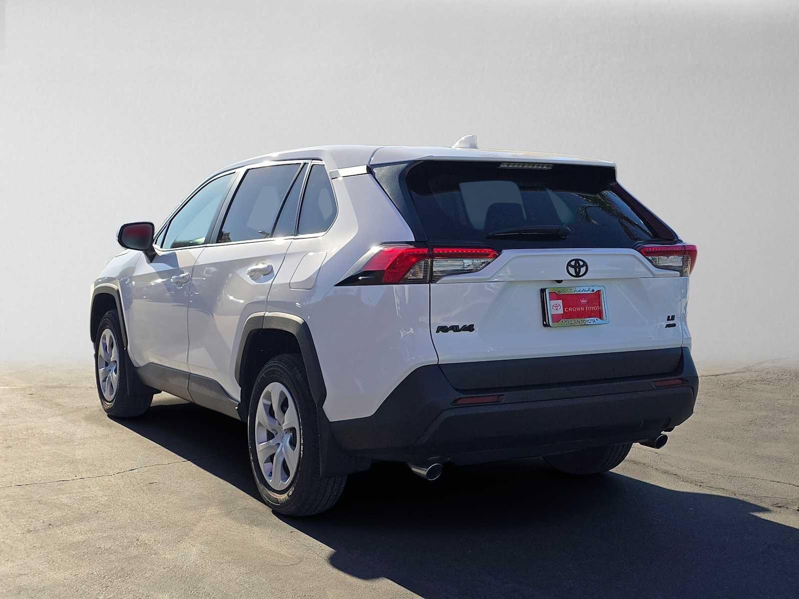 Certified 2025 Toyota RAV4 LE AWD/4WD image 5