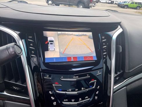 Used 2020 Cadillac Escalade Platinum image 20