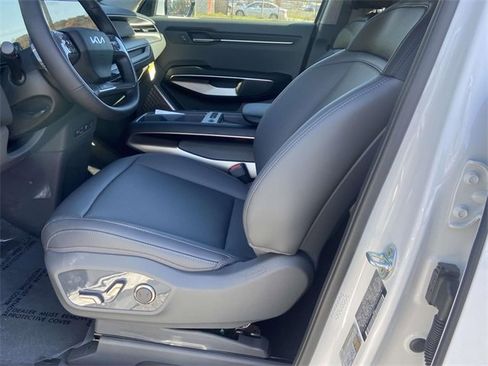 New 2026 Kia EV9 Light image 12