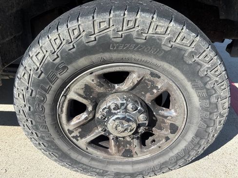 Used 2017 RAM 2500 Laramie w/ Sport Appearance Group AWD/4WD image 12