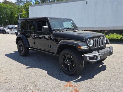 Used 2025 Jeep Wrangler Unlimited Sahara w/ Safety Group