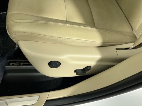 Used 2020 Jeep Grand Cherokee Limited image 14