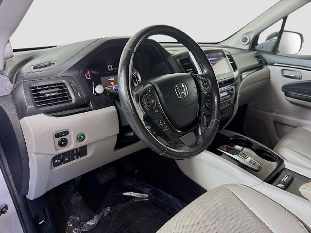 Used 2017 Honda Pilot Elite image 22