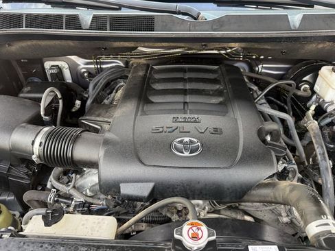 Used 2019 Toyota Tundra SR5 w/ SR5 Upgrade Package image 32