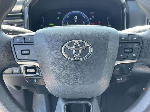 Used 2025 Toyota Camry LE image 20