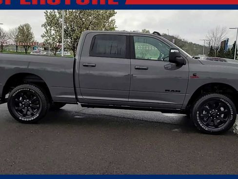 New 2026 RAM 3500 Laramie AWD/4WD image 9