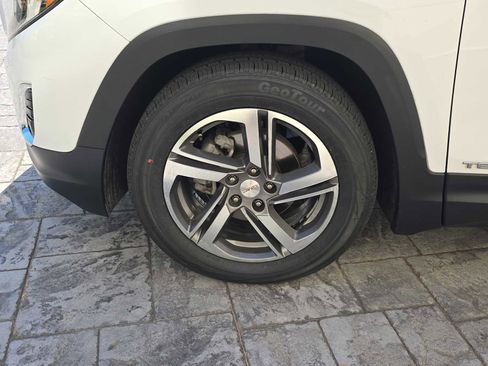 Used 2020 GMC Terrain SLT w/ Preferred Package image 9