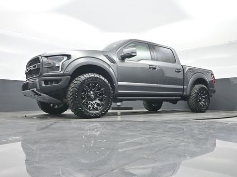 Used 2019 Ford F150 Raptor w/ Equipment Group 802A Luxury image 37