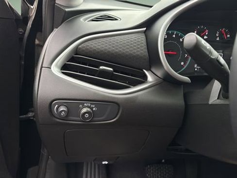 Used 2025 Chevrolet Malibu RS image 21