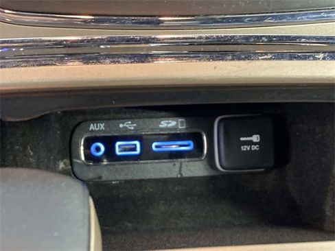 Used 2017 Jeep Grand Cherokee Limited w/ Luxury Group II image 21