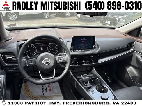 Used 2023 Nissan Rogue SV w/ SV Premium Package image 14