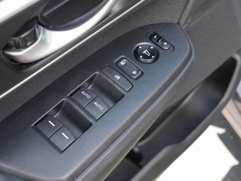 Used 2019 Honda CR-V EX image 14
