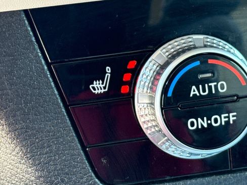 Used 2023 Mitsubishi Outlander SEL image 33