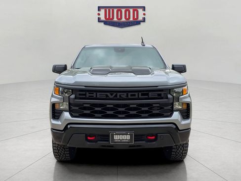 New 2026 Chevrolet Silverado 1500 Custom Trail Boss w/ LPO, Dark Essentials Package AWD/4WD image 5