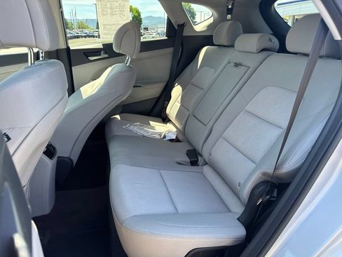 Used 2017 Hyundai Tucson Value AWD/4WD image 11
