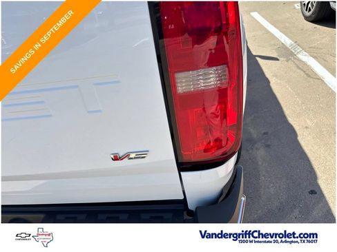 Used 2022 Chevrolet Colorado W/T w/ WT Convenience Package AWD/4WD image 8
