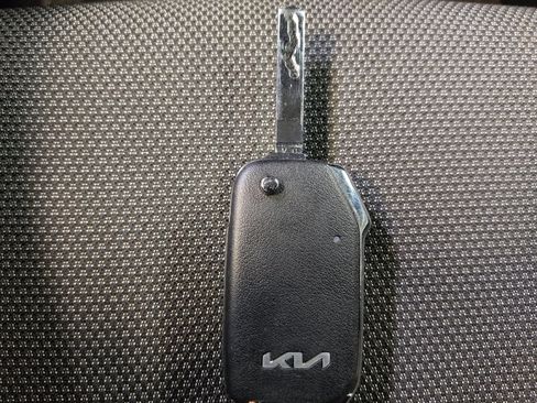 Used 2024 Kia Forte LXS FWD image 32