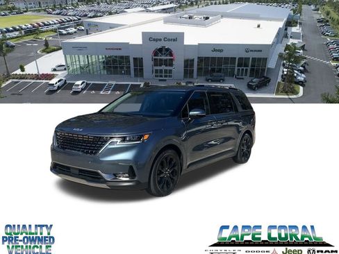 Used 2023 Kia Carnival SX Prestige FWD image 1