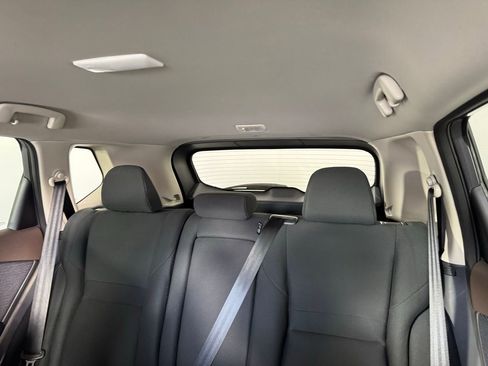 Used 2023 Nissan Rogue S image 4