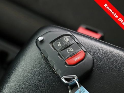 Used 2024 Jeep Gladiator Willys image 3