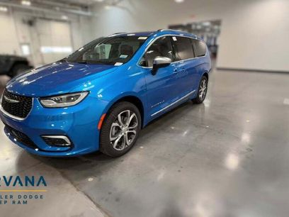 New 2026 Chrysler Pacifica Pinnacle