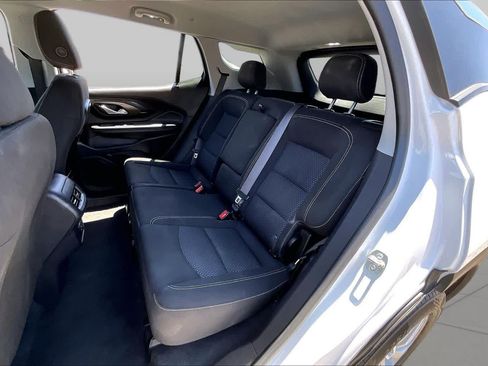 Used 2024 GMC Terrain SLE FWD image 20