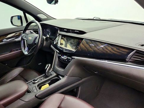 Used 2021 Cadillac XT6 Premium Luxury FWD image 25