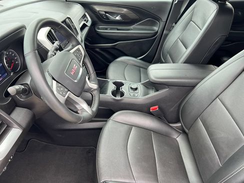 Used 2024 GMC Terrain SLT AWD/4WD image 17