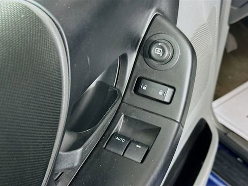 Used 2011 Ford Ranger XLT image 17