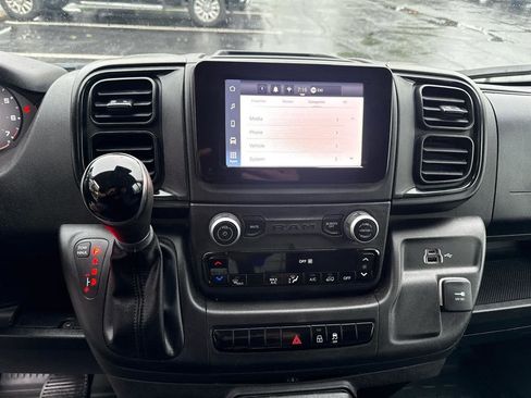 Used 2023 RAM ProMaster 2500 FWD image 14