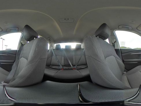 Used 2025 Toyota Camry LE image 42