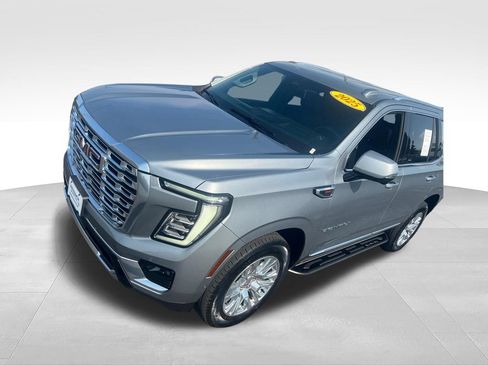Used 2025 GMC Yukon Denali AWD/4WD image 10