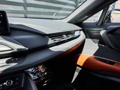 Used 2019 BMW i8 Coupe AWD/4WD image 68