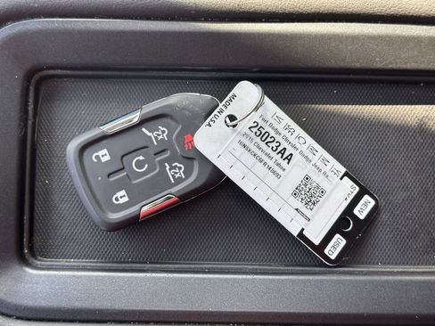 Used 2015 Chevrolet Tahoe LTZ image 37