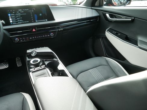 Certified 2023 Kia EV6 GT-Line AWD/4WD image 11