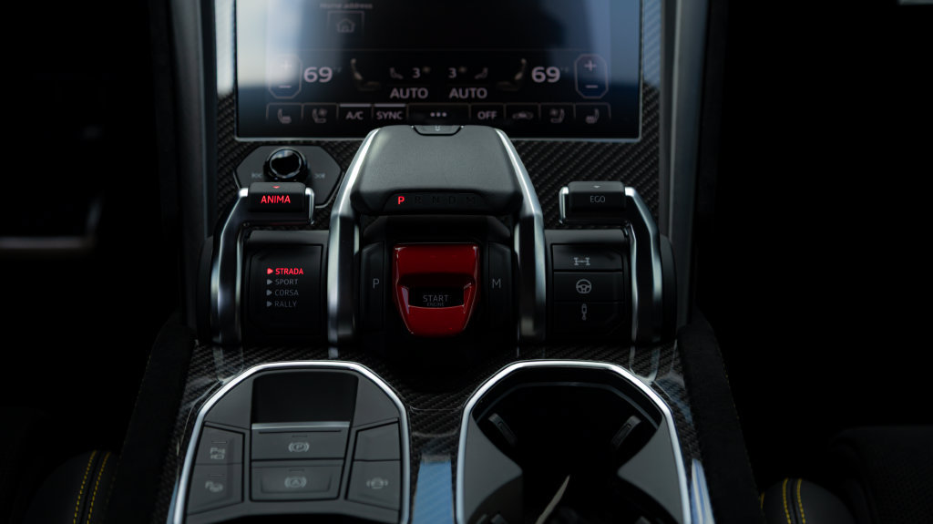Used 2023 Lamborghini Urus Performante AWD/4WD image 34
