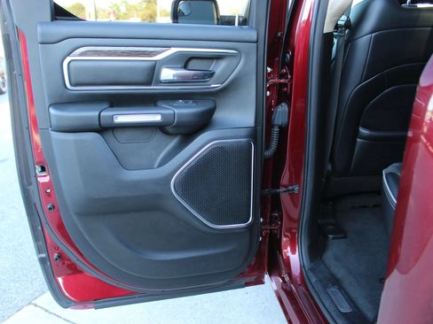 Used 2019 RAM 1500 Laramie AWD/4WD image 20