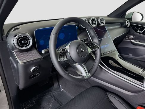 New 2026 Mercedes-Benz GLC 300 4MATIC image 9